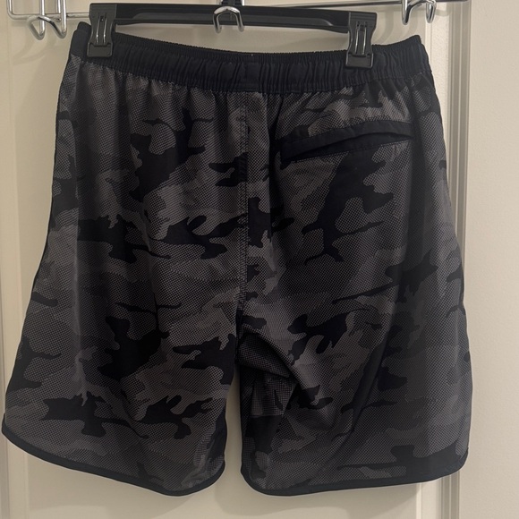 Men’s Camouflage Shorts with Drawstring - Picture 2 of 2